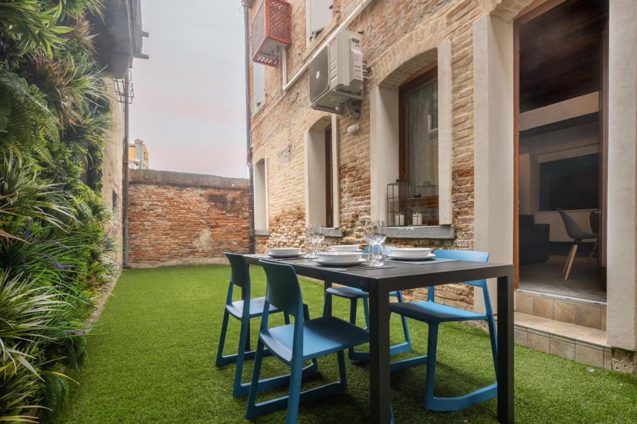 Castello Apartment With Garden R&R ヴェネツィア エクステリア 写真